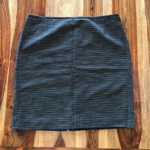 Tahari skirt - 18
